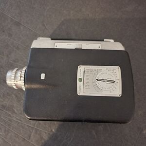 VINTAGE Kodak Cine Royal Magazine 16mm Movie Camera Ektar 25mm, not tested